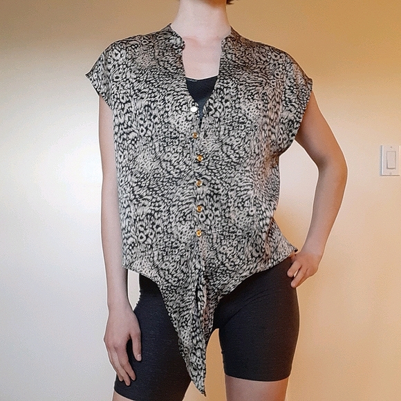 Vero Moda Cheetah Print Blouse - Picture 2 of 7